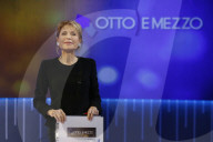 Il presidente del Consiglio Conte ospite di &quot;Otto e Mezzo&quot;
Il presidente del Consiglio Conte ospite di &quot;Otto e Mezzo&quot;
