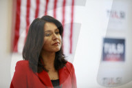 Tulsi Gabbard campaigns in Iowa