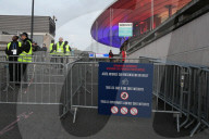 Le Stade de France et ses abords sont sous haute surveillance, avec un dispositif très renforcé à quelques heures du match entre l'équipe de France et d'Israel en Ligue des nations