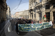 Milano, manifestazione studentesca No Meloni Day