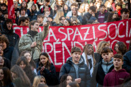 Roma, manifestazione studentesca No Meloni Day 