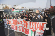 Torino, manifestazione studentesca No Meloni Day