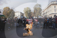 Torino, manifestazione studentesca No Meloni Day