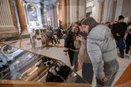 'I'm just here for the selfie': the mirror reflecting Rome’s TikTok visitor boom