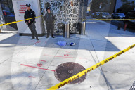 Stabbing spree in Manhattan leaves 3 dead