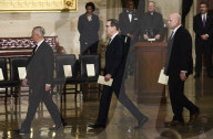 Bush casket arrives Capitol