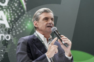 Il leader di Azione Carlo Calenda partecipa all\'Assemblea generale dell'ANCI