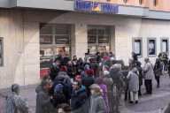 Coda fuori al cinema Massimo  per la 42esima edizione del Torino Film Festival