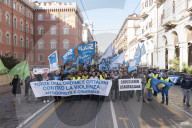 Manifestazione Forze dell'Ordine e Militari per denunciare le Continue aggressioni subite durante le manifestazioni di piazza durante il controllo del territorio e all'interno degli istituti di pena presso Torino