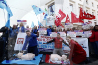 Roma - Flash mob di CGIL e UIL in previsone dello sciopero generale