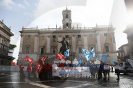 Roma - Flash mob di CGIL e UIL in previsone dello sciopero generale