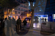 Barcelona - Protest by the housing unions in front of the police