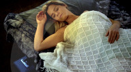 Bed rocker gets you off to sleep like a baby