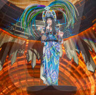 Cher and Cyndi Lauper play Vegas