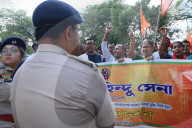 Indians protest for release of Hindu priest imprisoned in Bangladesh