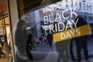 Si avvicina il Black Friday, il giorno degli sconti prima delle vacanze natalizie.