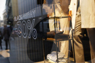 Si avvicina il Black Friday, il giorno degli sconti prima delle vacanze natalizie.