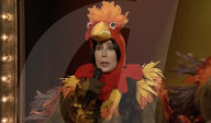 Cher gobbles up Thanksgiving turkey role