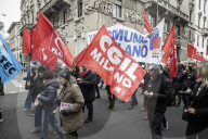 Milano, Concentramento del corteo di Cgil e Uil in occasione dello sciopero generale