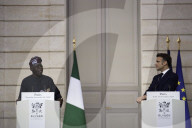 Le président de la République, Emmanuel Macron reçoit son homologue le président de la République fédérale du Nigéria, Bola Tinubu au Palais présidentiel de l'Elysée à Paris