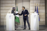 Le président de la République, Emmanuel Macron reçoit son homologue le président de la République fédérale du Nigéria, Bola Tinubu au Palais présidentiel de l'Elysée à Paris