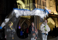 FEATURE - SN_LANTERN_PARADE_WINCHESTER_03