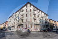 Milano, Fiori e Scritte al quariere Corvetto per Ramy Elgam
