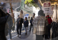 Striking workers outnumber San Fran shoppers on sleepy Black Friday