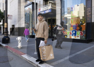 Striking workers outnumber San Fran shoppers on sleepy Black Friday