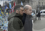 Zelenskyy and Olaf Scholz pay tribute to perished defenders of Ukraine 