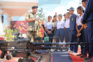 Indian border force display weaponry