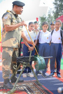 Indian border force display weaponry