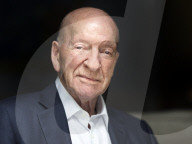 Former Volvo CEO, Pehr Gyllenhammar dead at 89