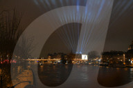 Préparatifs et essais lumière pour la cérémonie de réouverture de la Cathédrale Notre-Dame de Paris