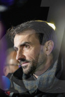 Grégory Doucet, maire de Lyon, inaugure la Fête des Lumières dans sa ville