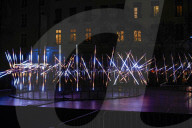 Grégory Doucet, maire de Lyon, inaugure la Fête des Lumières dans sa ville