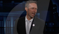 Dick van Dyke (Mary Poppins) et le chanteur de Coldplay, Chris Martin sur le plateau de l'émission "Jimmy Kimmel Live!" à Los Angeles