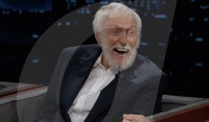 Dick van Dyke (Mary Poppins) et le chanteur de Coldplay, Chris Martin sur le plateau de l'émission "Jimmy Kimmel Live!" à Los Angeles