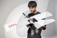 Des ingénieurs ont développé un drone inspiré des oiseaux, capable de marcher, de sauter et de décoller