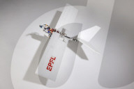 Des ingénieurs ont développé un drone inspiré des oiseaux, capable de marcher, de sauter et de décoller