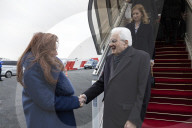 Sergio Mattarella arriva a Parigi