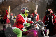 Raduno dei Babbi Natale 2024 a Torino