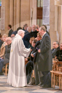Messe de consécration du mobilier liturgique de la cathédrale Notre-Dame de Paris, en présence de personnalités, à l'occasion de sa réouverture après un incendie ravageur