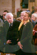Messe de consécration du mobilier liturgique de la cathédrale Notre-Dame de Paris, en présence de personnalités, à l'occasion de sa réouverture après un incendie ravageur