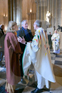 Messe de consécration du mobilier liturgique de la cathédrale Notre-Dame de Paris, en présence de personnalités, à l'occasion de sa réouverture après un incendie ravageur
