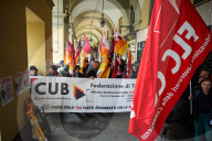 Presidio di protesta contro la gestione dell'Istituto Colombatto
