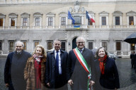 Inaugurazione della facciata di Palazzo Farnese  