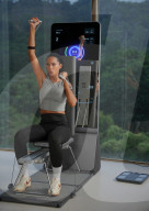 AEKE K1: Entraîneur de fitness à domicile alimenté par l'IA