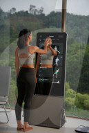 AEKE K1: Entraîneur de fitness à domicile alimenté par l'IA