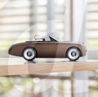 Model Rolls-Royce self-assembly sculpture